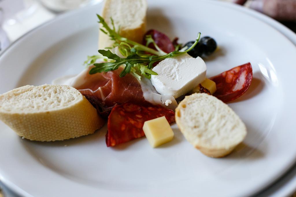 Hotel Continental Pilzno Zewnętrze zdjęcie